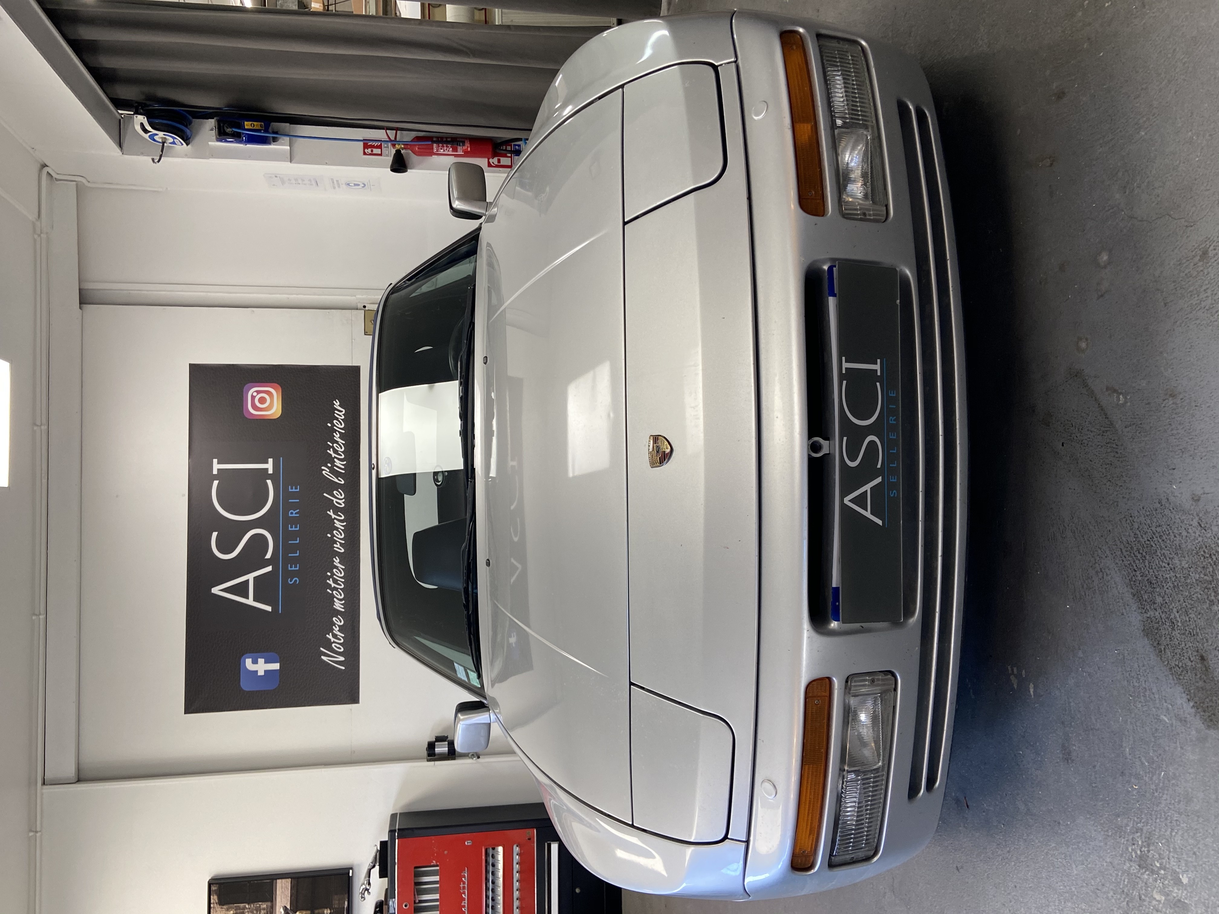 Changement de capote Porsche 944