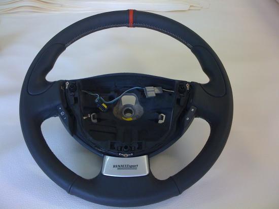 volant cuir clio v6